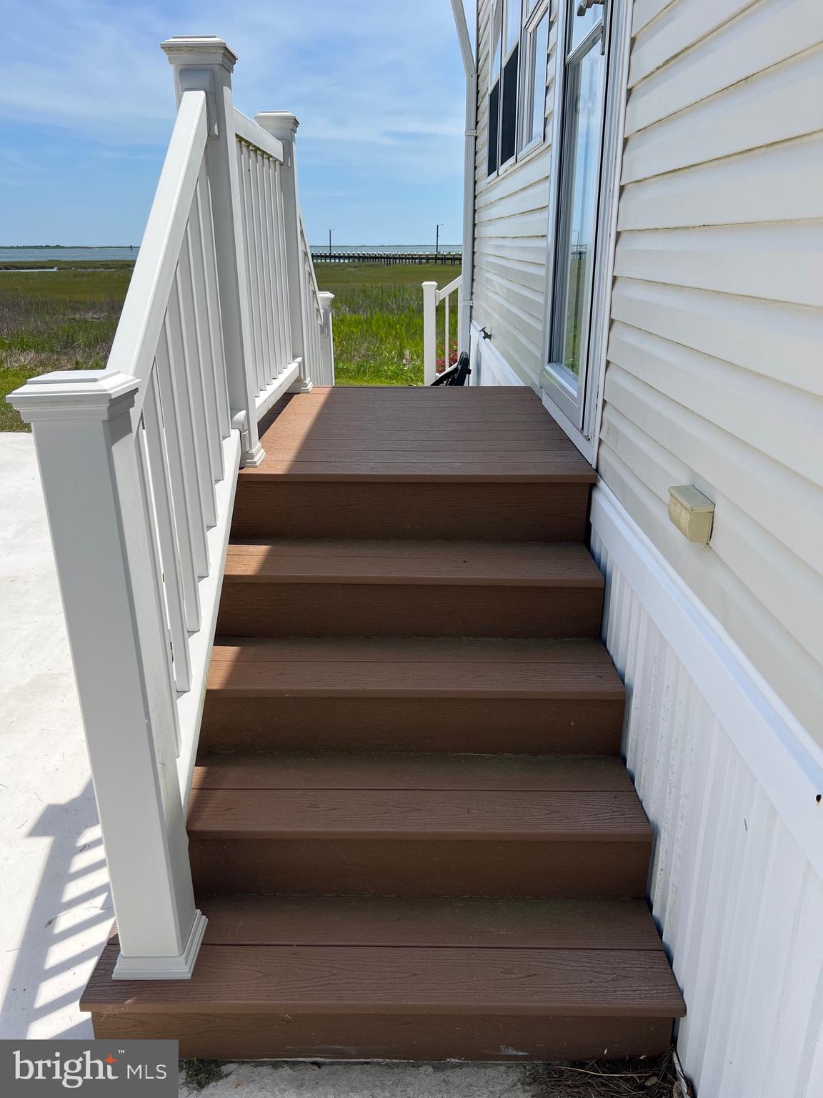 8841 Bay Ridge Drive Berlin, MD 21811 - Photo 32 of 134 Maintenance Free Composite Steps & Vinyl Railing