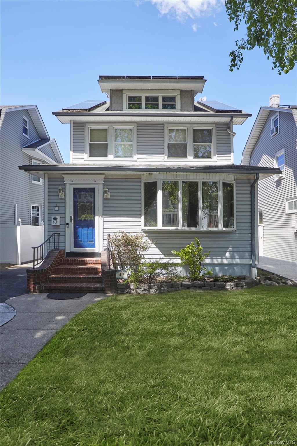 43 East Raleigh Avenue Staten Island, NY 10310 - Photo 1 of 14