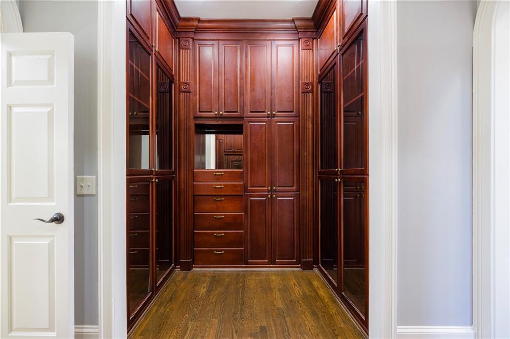 2760 Sugarloaf Club Drive Duluth, GA 30097 - Photo 30 of 67 a view of walk in closet