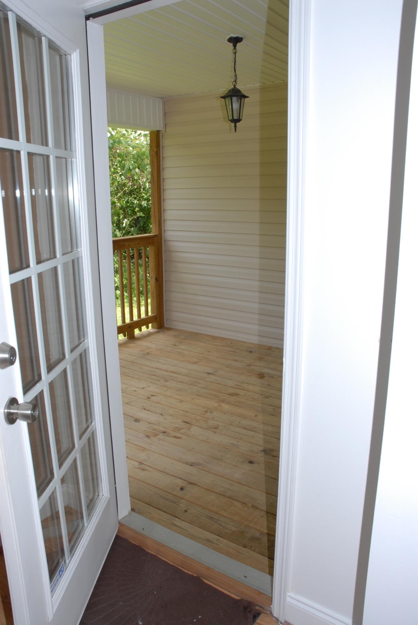 1246 North Moore Road Chattanooga, TN 37411 - Photo 31 of 34 deck