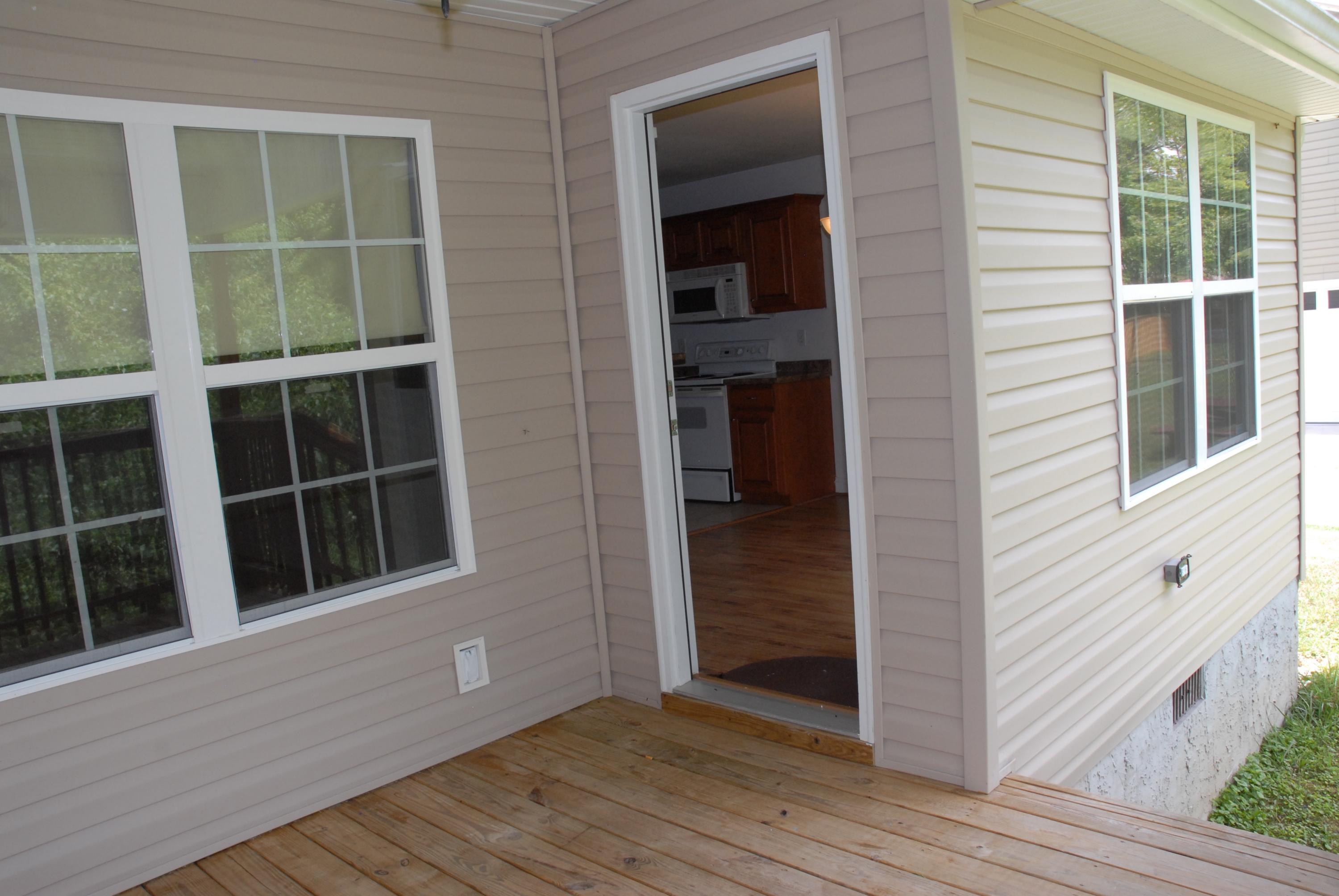 1246 North Moore Road Chattanooga, TN 37411 - Photo 32 of 34 covered deck