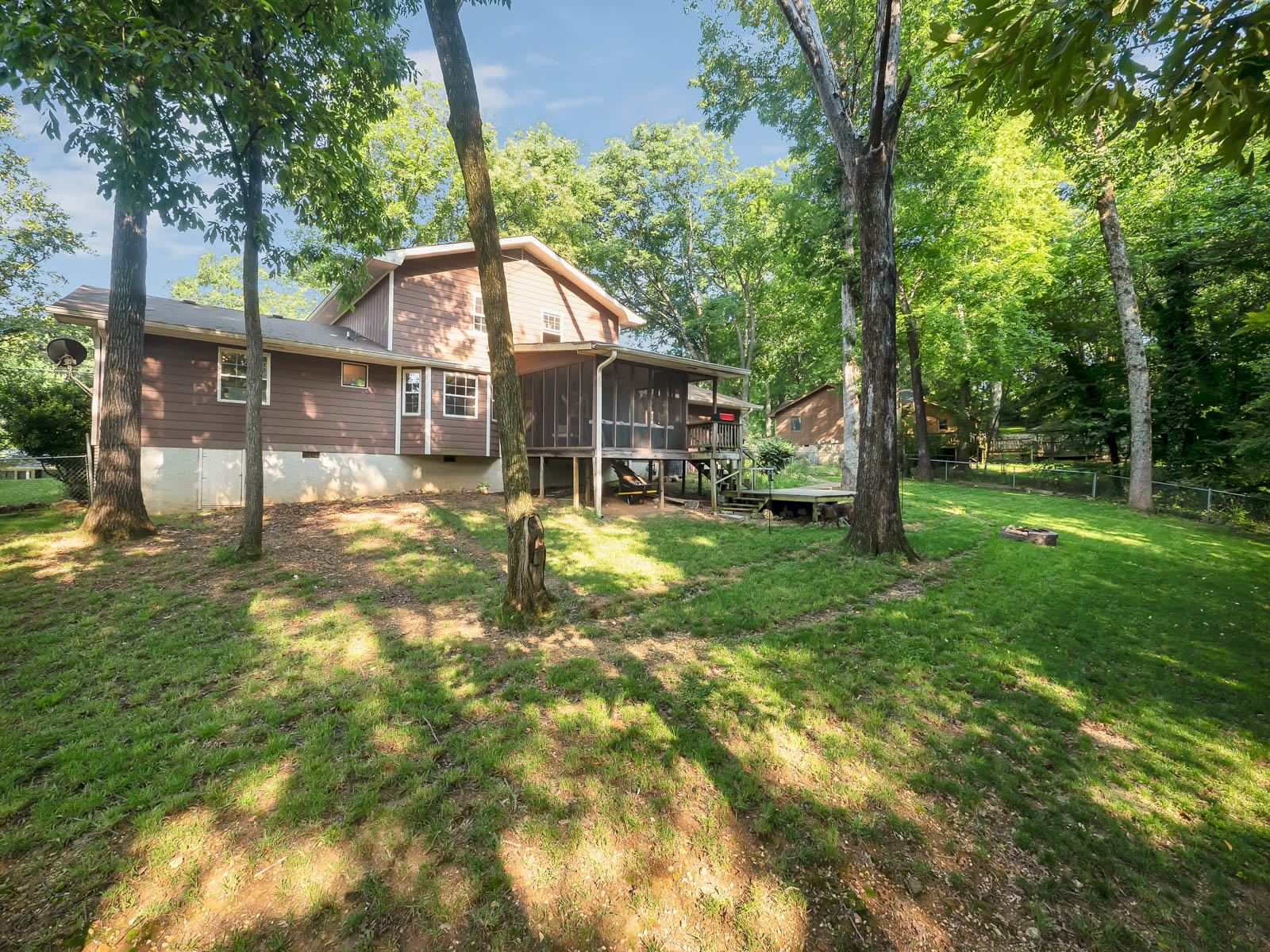 1809 Hidden Harbor Road Hixson, TN 37343 - Photo 5 of 31 Back