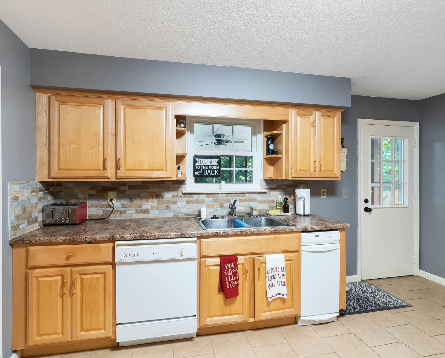 1809 Hidden Harbor Road Hixson, TN 37343 - Photo 10 of 31 Kitchen