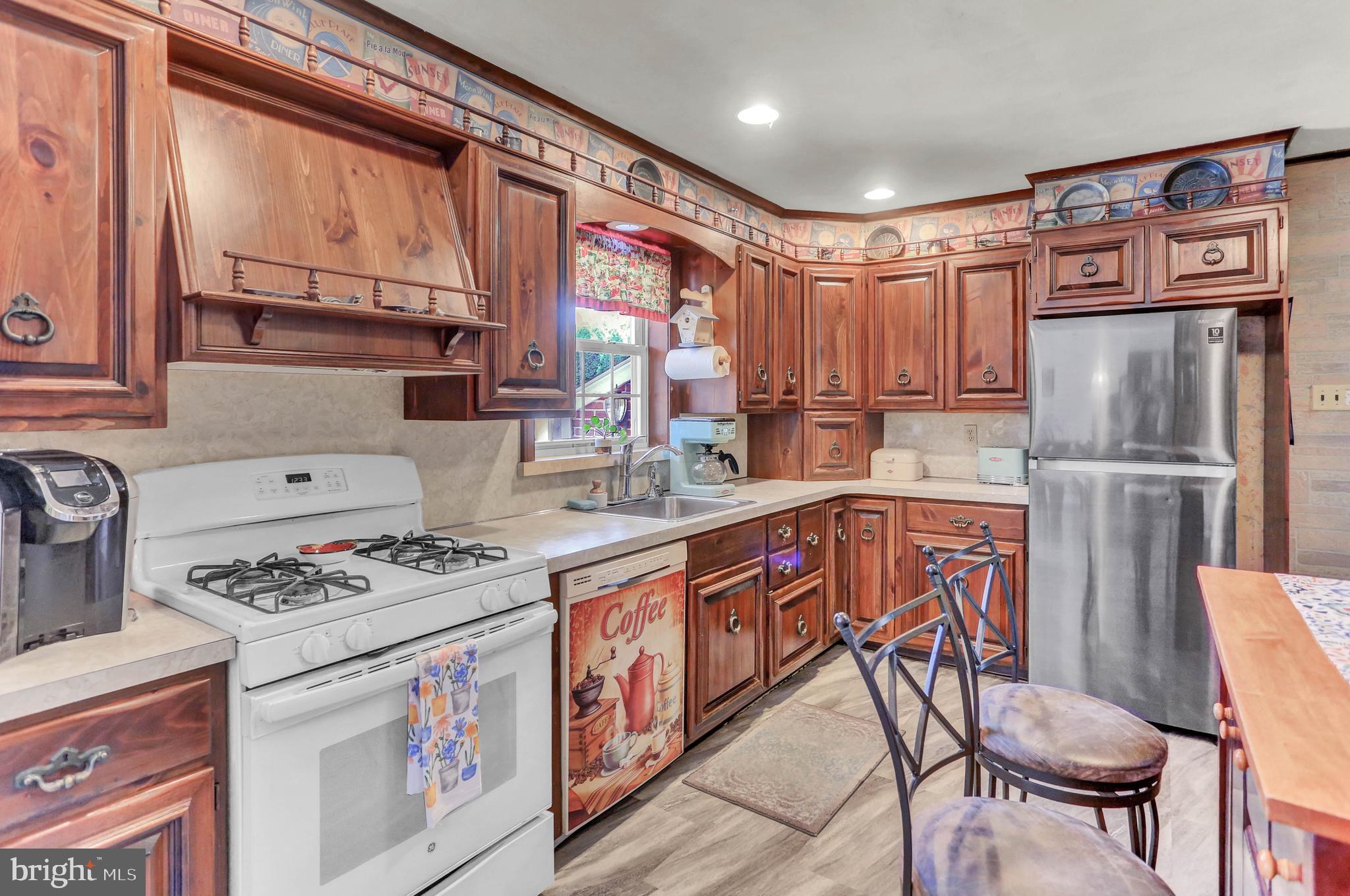 2251 Ridge Road York, PA 17406 - Photo 17 of 39 Gallery Image 17