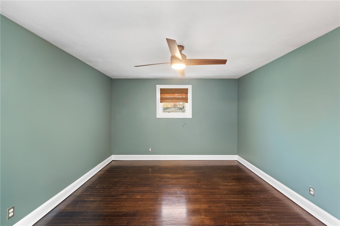 69 Hilton Road Warwick, RI 02889 - Photo 18 of 40