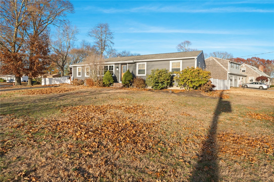 69 Hilton Road Warwick, RI 02889 - Photo 2 of 40