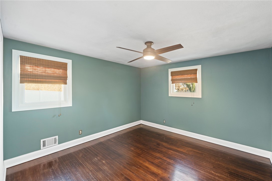 69 Hilton Road Warwick, RI 02889 - Photo 22 of 40