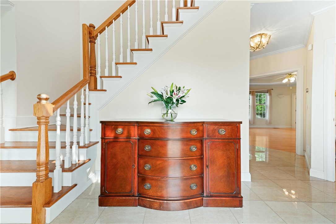 241 Channel View Warwick, RI 02889 - Photo 5 of 39