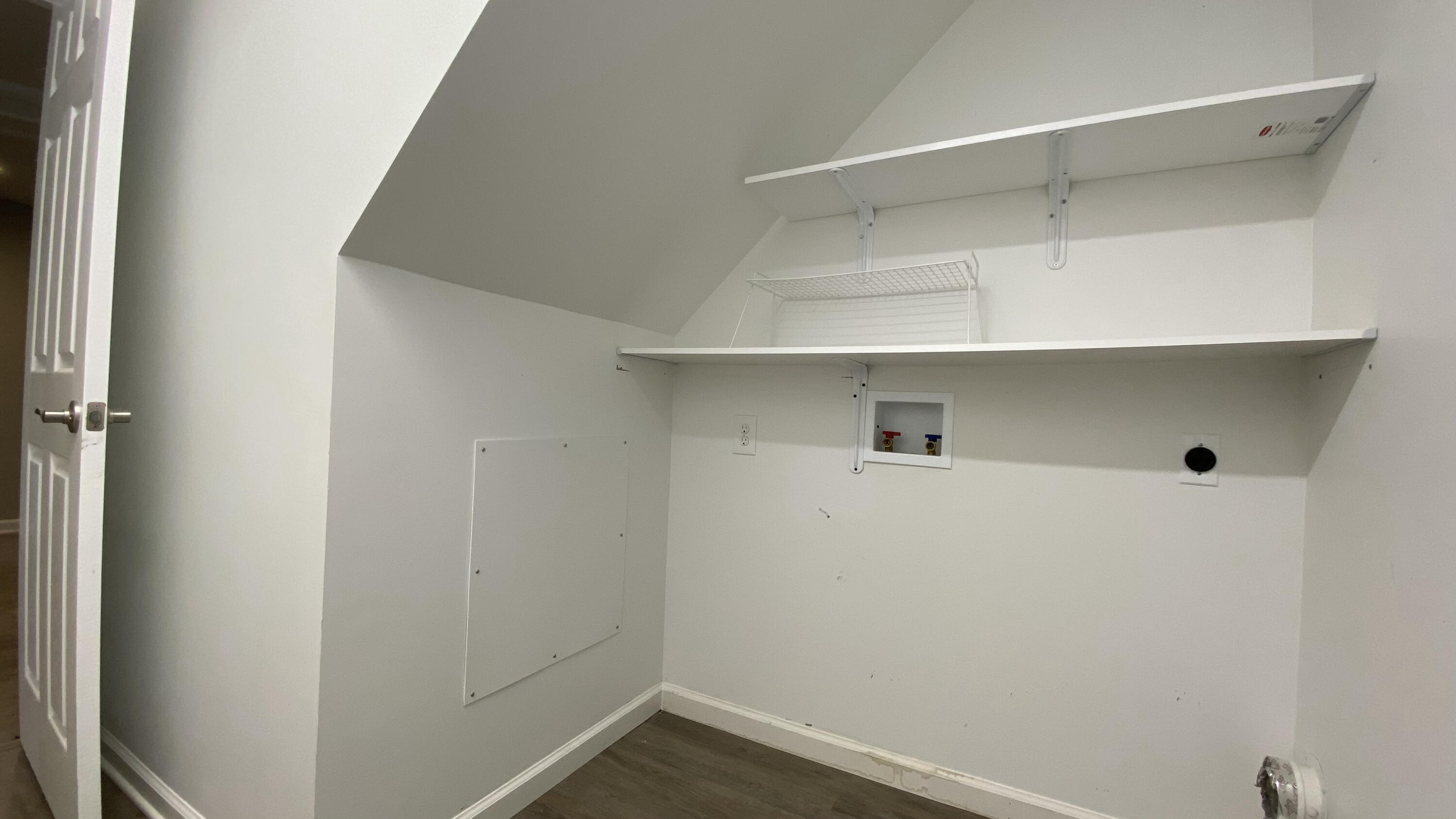 8101 Dudley Road Chattanooga, TN 37421 - Photo 40 of 93 Laundry room under stairwell