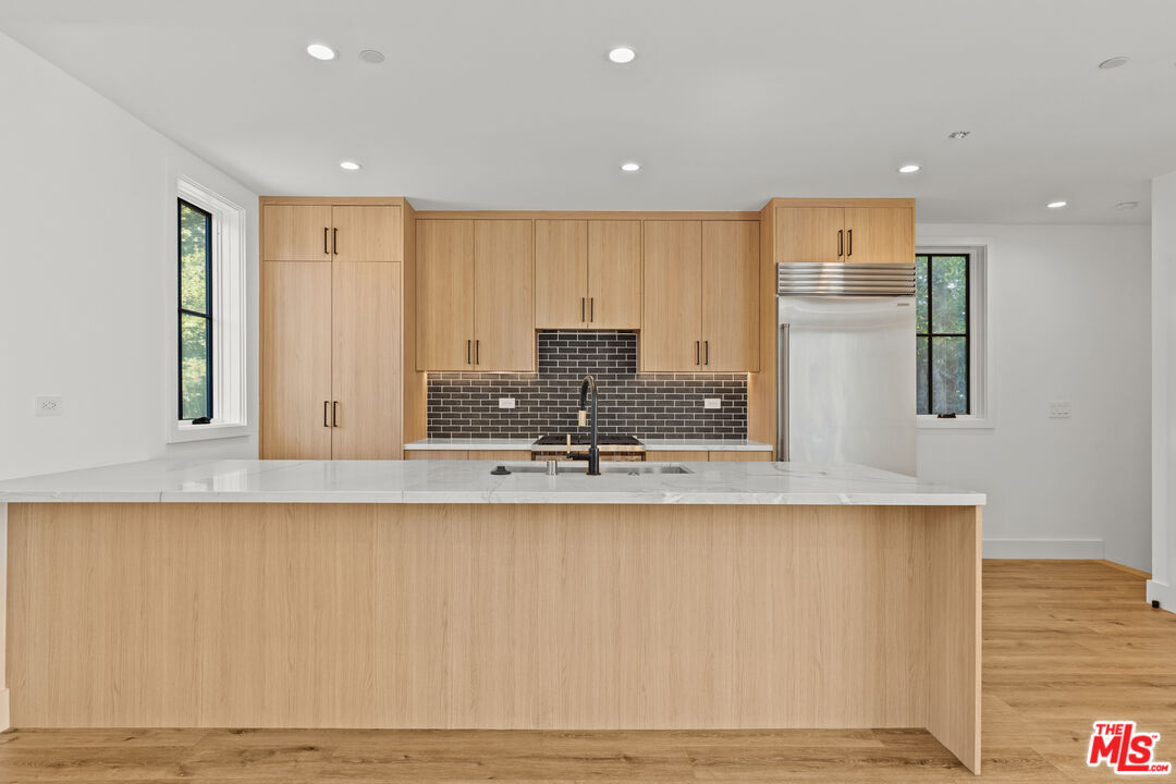 5540 Tova Road Sherman Oaks, CA 91411 - Photo 2 of 18