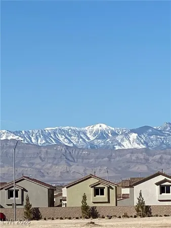 $1,800 | 6812 Alpine White Court, North Las Vegas, NV 89086
