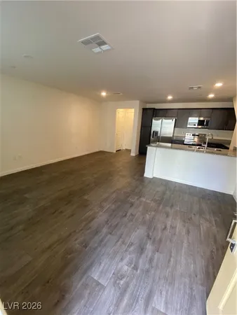 $1,800 | 6812 Alpine White Court, North Las Vegas, NV 89086