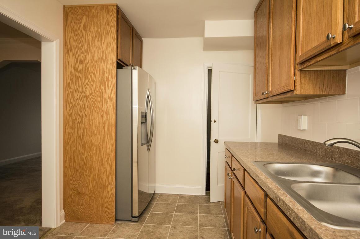 172 Cherrydell Road Catonsville, MD 21228 - Photo 12 of 26 Kitchen