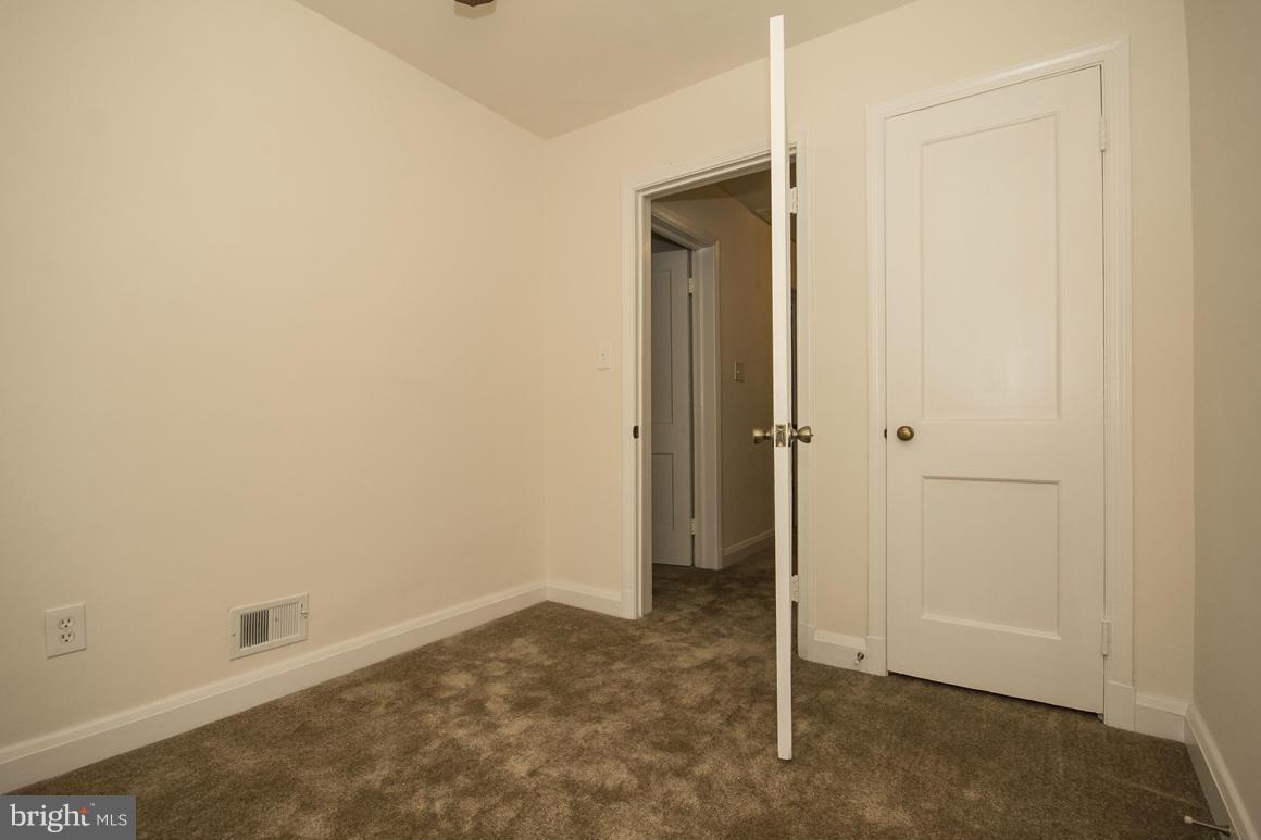 172 Cherrydell Road Catonsville, MD 21228 - Photo 21 of 26 Bedroom