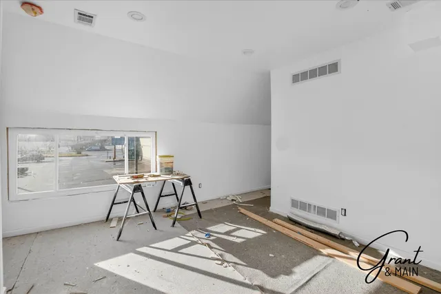 $175,000 | 11627 Haller Street, Livonia, MI 48150