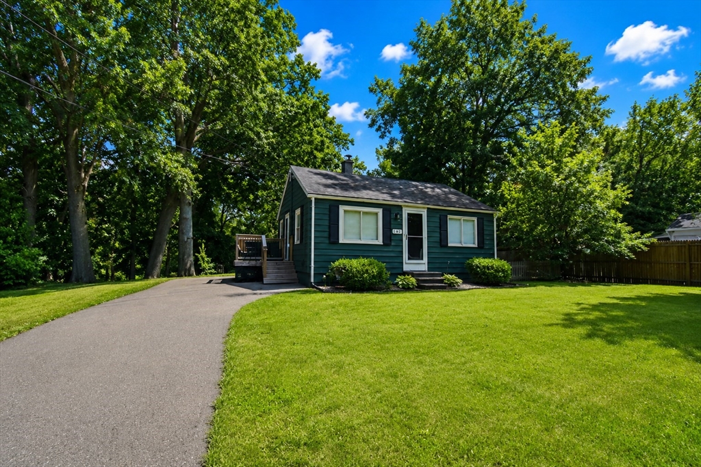 143 Stuart Street Springfield, MA 01119 - Photo 26 of 28 Gallery Image 26