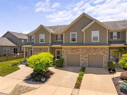 $279,000 | 725 West Jefferson Street, Gardner, KS 66030