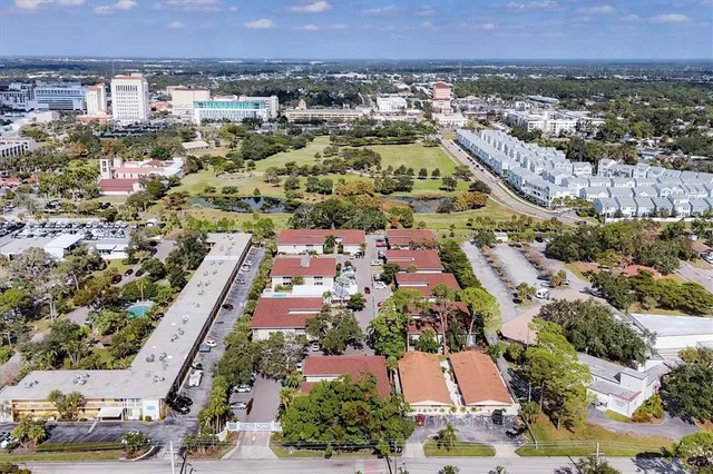 $199,000 | 2121 Wood Street, Unit C110, Sarasota, FL 34237