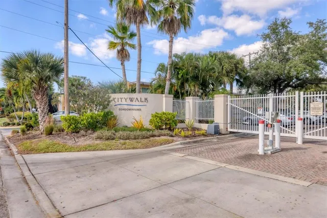 $199,000 | 2121 Wood Street, Unit C110, Sarasota, FL 34237