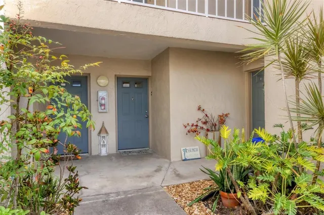 $199,000 | 2121 Wood Street, Unit C110, Sarasota, FL 34237