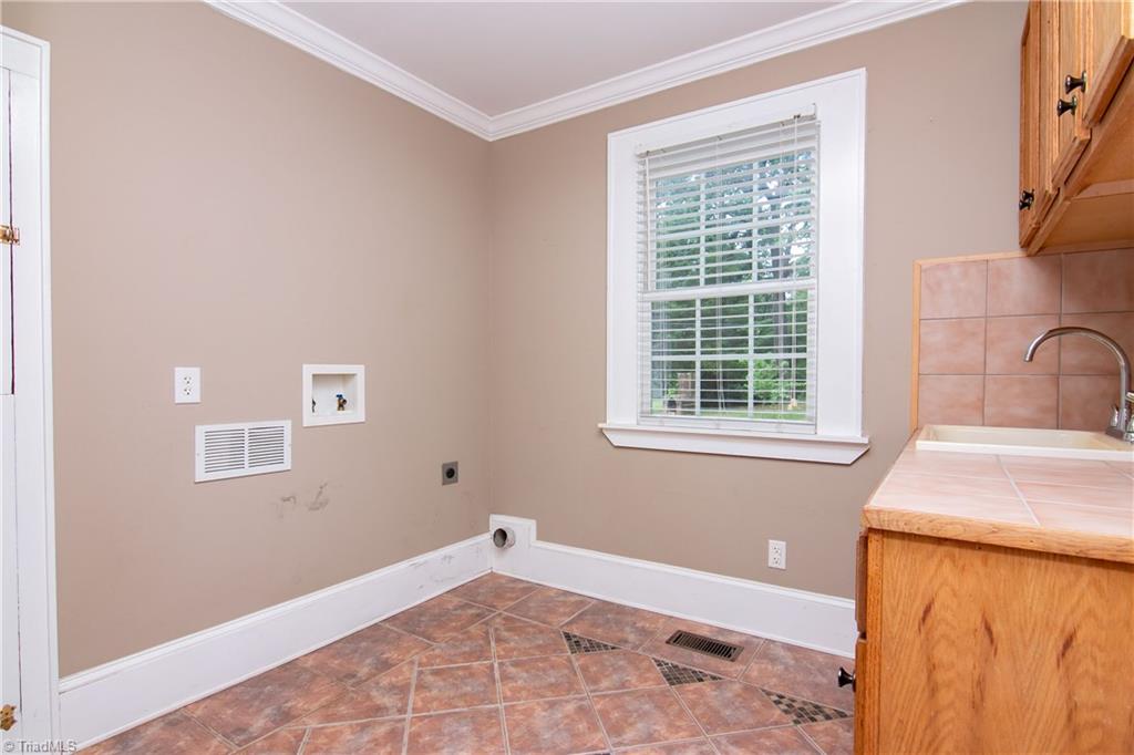 4702 Old Rural Hall Road Winston-Salem, NC 27105 - Photo 15 of 30 Gallery Image 15
