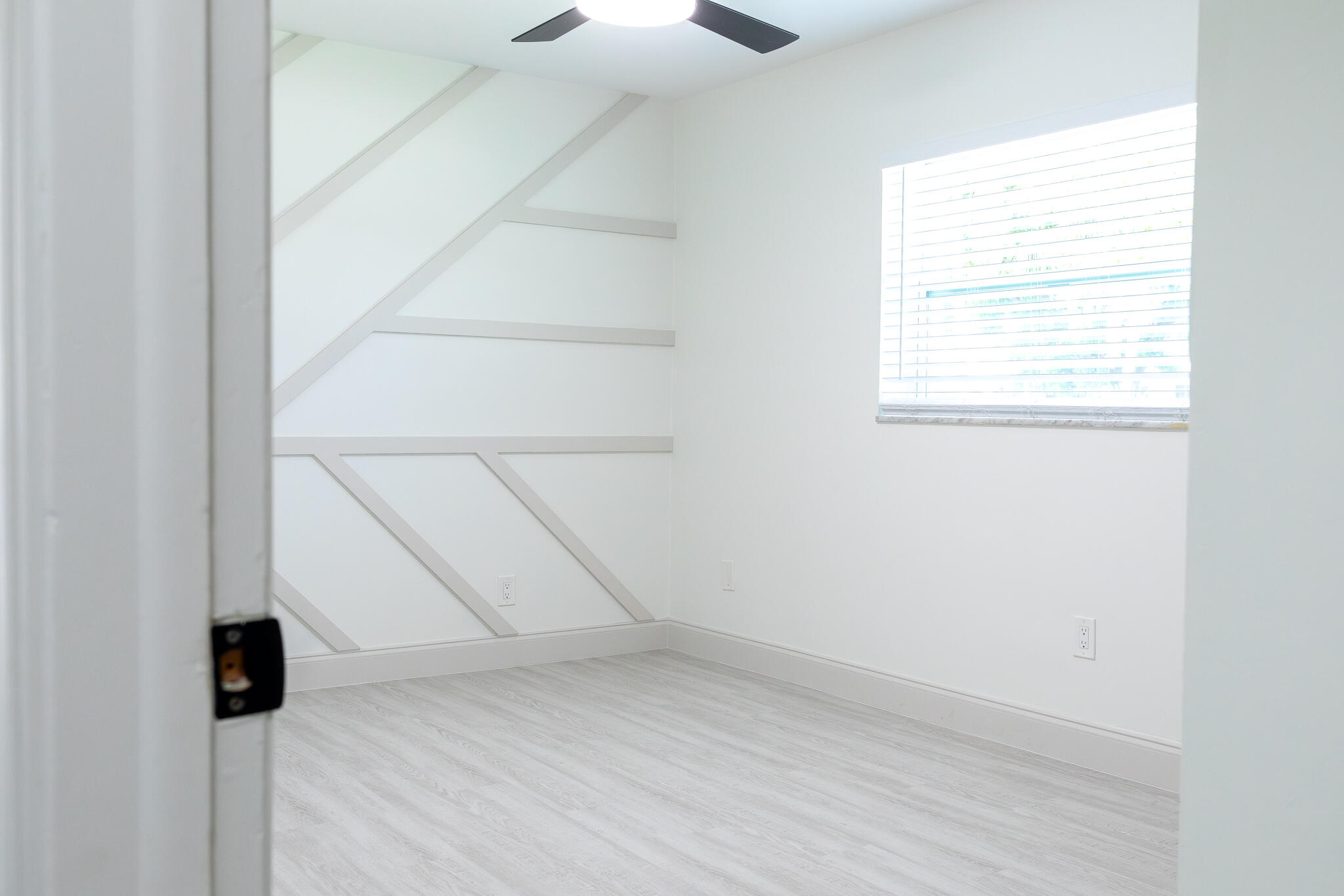 3360 Sapphire Road Lake Worth, FL 33462 - Photo 43 of 60 image22