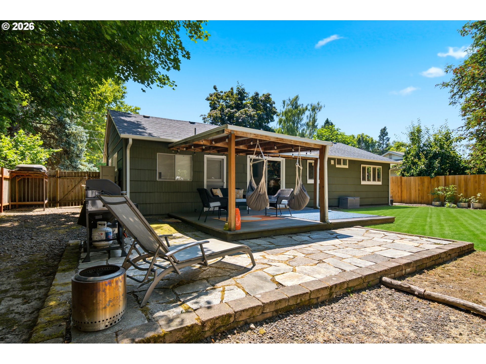 11555 Southwest 11th Street Beaverton, OR 97005 - Photo 31 of 38