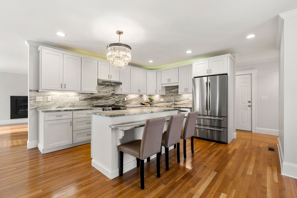 61 Grove Street Winchester, MA 01890 - Photo 6 of 42