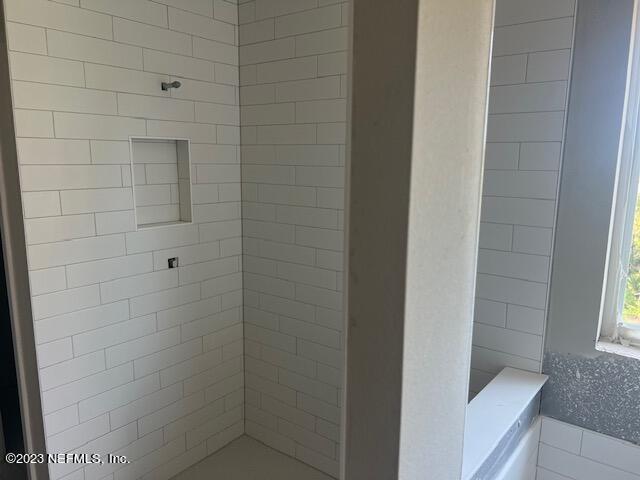 233 Bermudez Way St. Augustine, FL 32095 - Photo 6 of 12 a bathroom with a shower