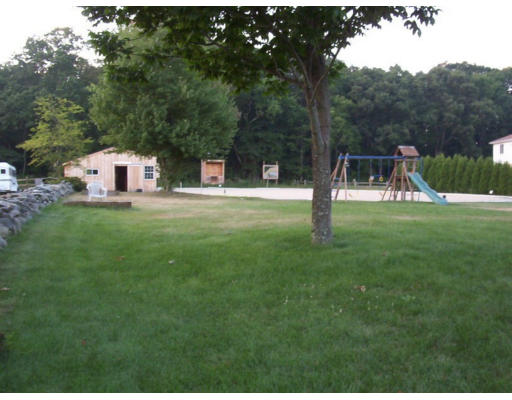 79 Stephen French Road Swansea, MA 02777 - Photo 6 of 6 Gallery Image 6