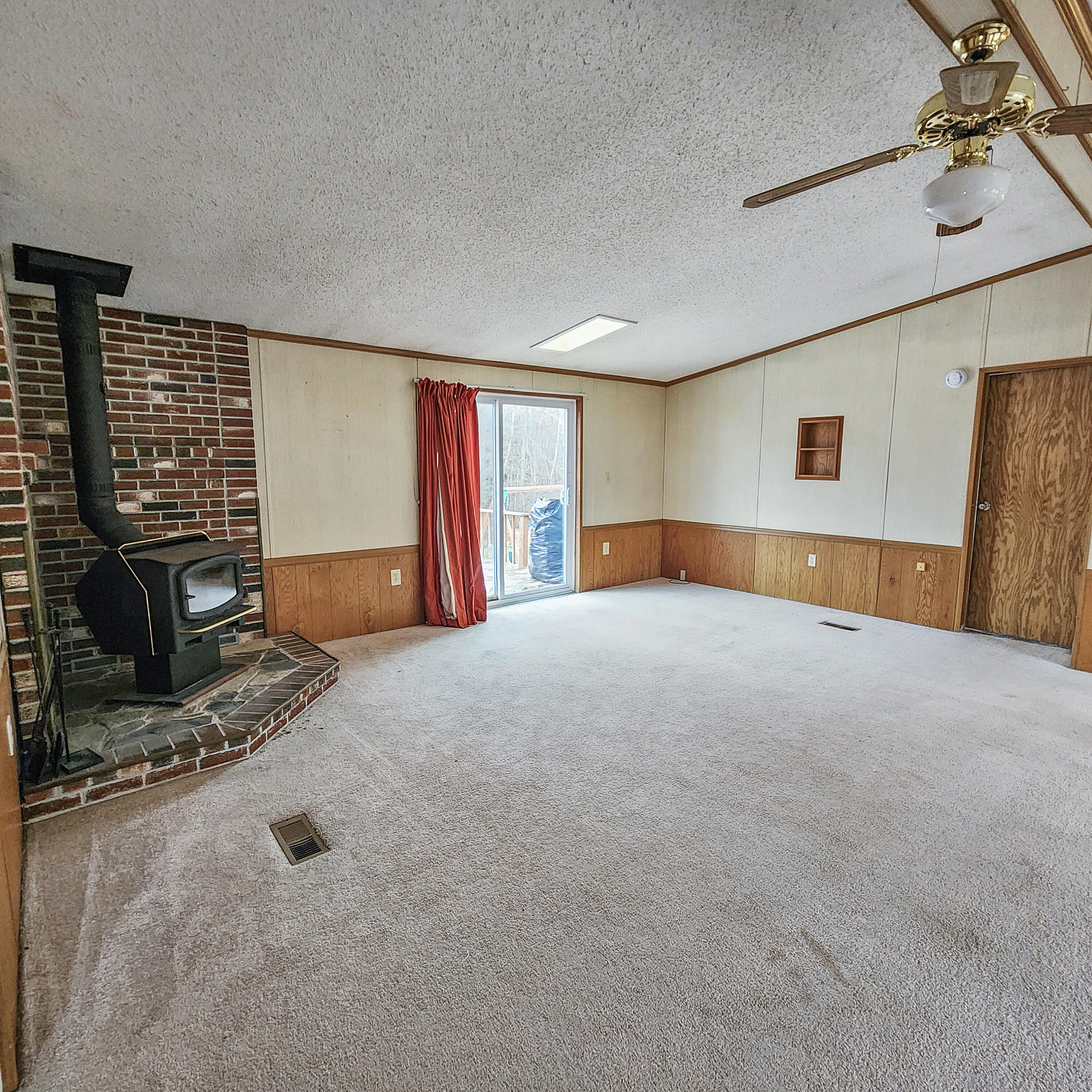 298 Burrill Hill Road Norridgewock, ME 04957 - Photo 11 of 42 20251125_130306