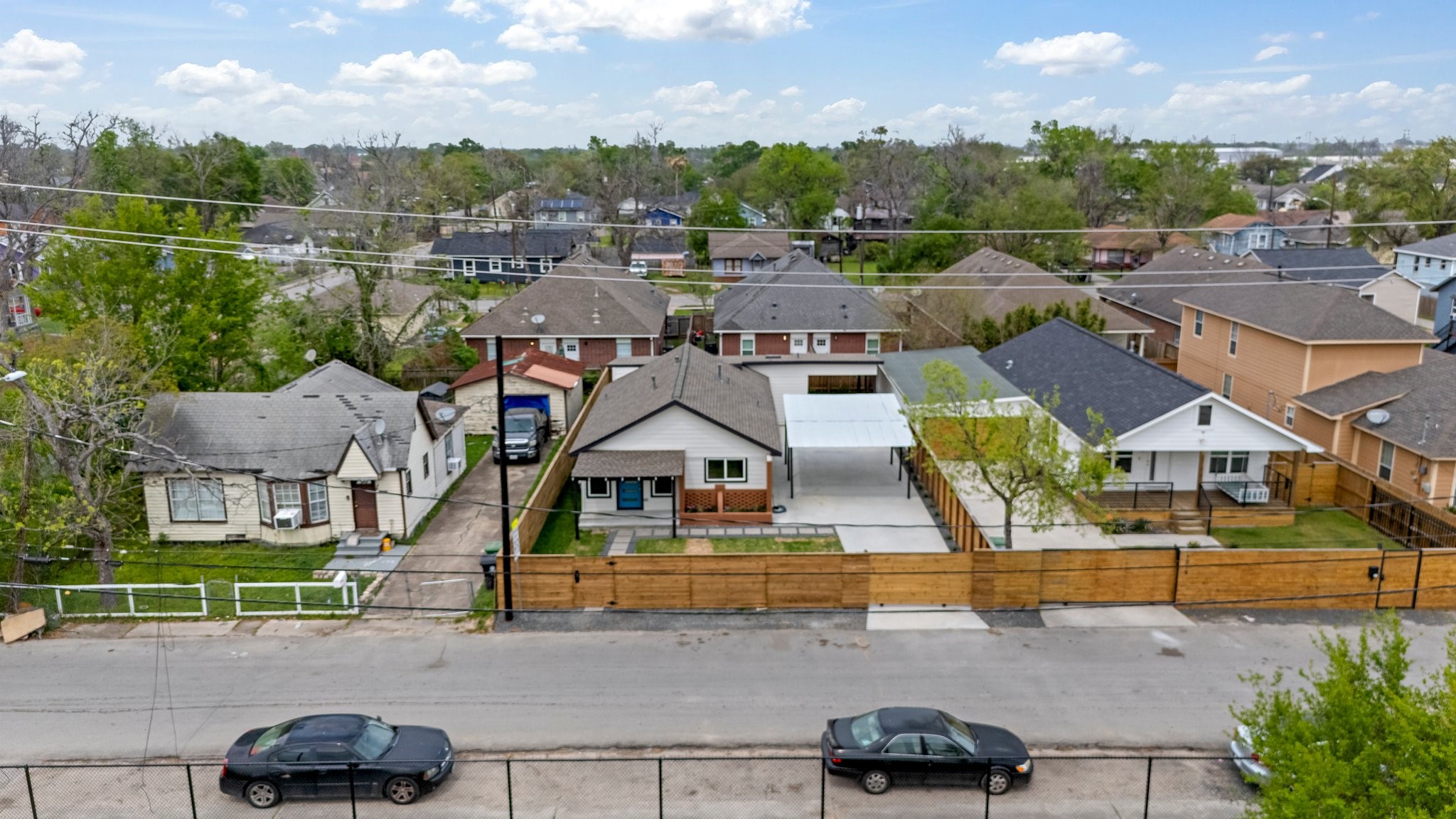 1009 Genova Street Houston, TX 77009 - Photo 8 of 36