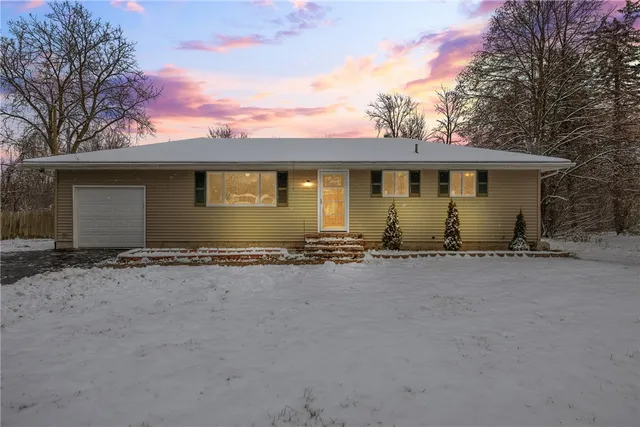 $239,900 | 12 Vollmer Parkway, Henrietta, NY 14623