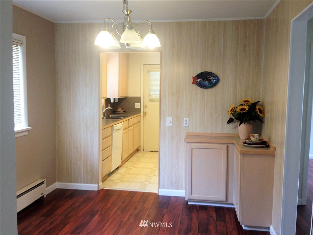 1333 Monroe Avenue Northeast Renton, WA 98056 - Photo 9 of 15 Gallery Image 9