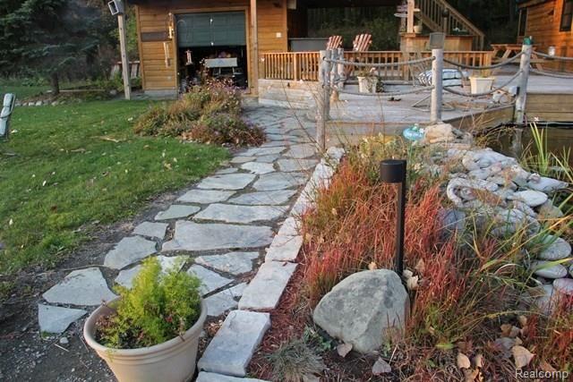 3794 Cedar Point Howell, MI 48843 - Photo 7 of 66 3.01