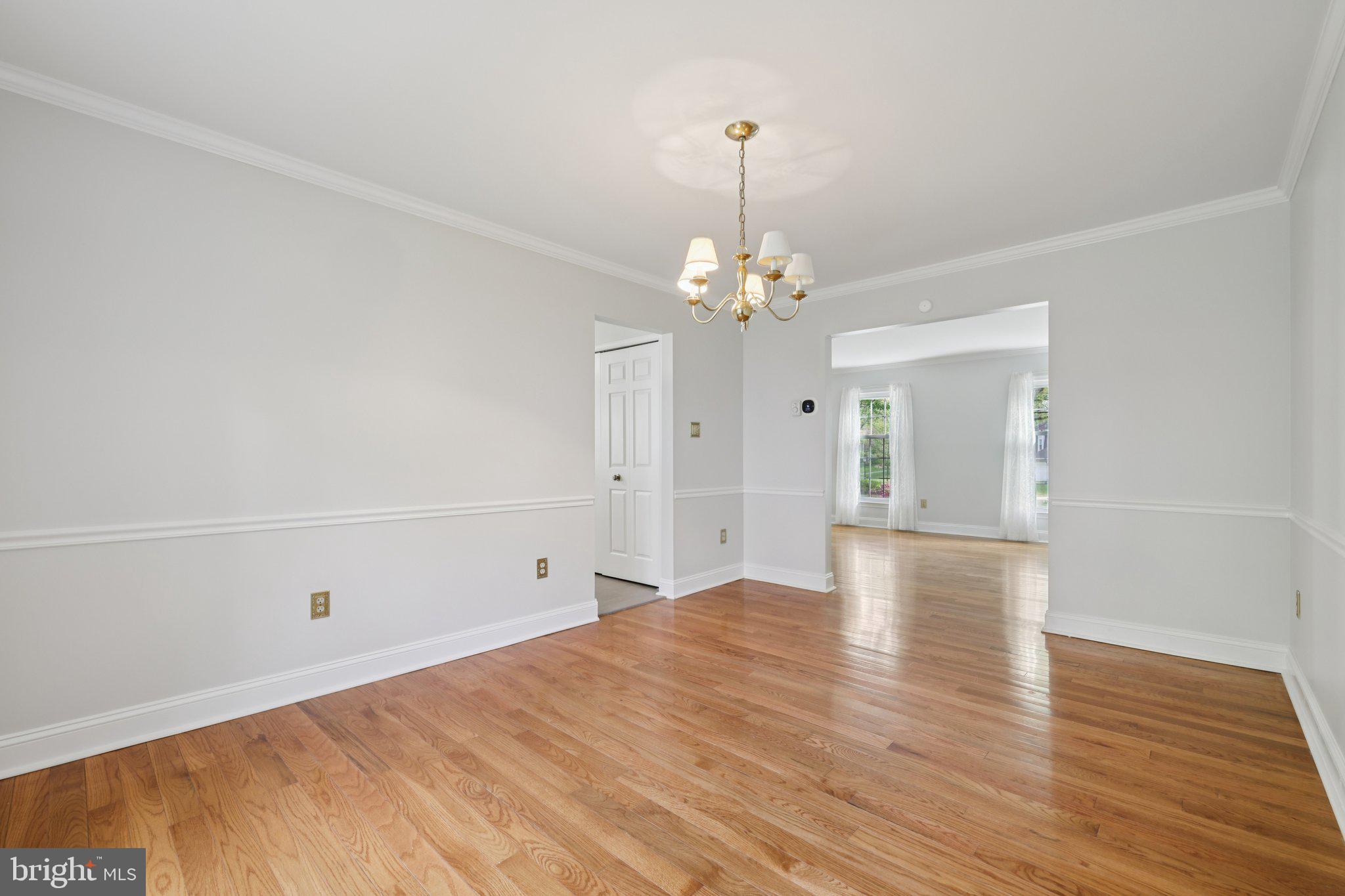 10700 Game Preserve Road Gaithersburg, MD 20879 - Photo 12 of 63 Dining Room