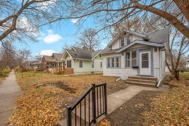 $315,000 | 2808 40th Avenue South, Minneapolis, MN 55406