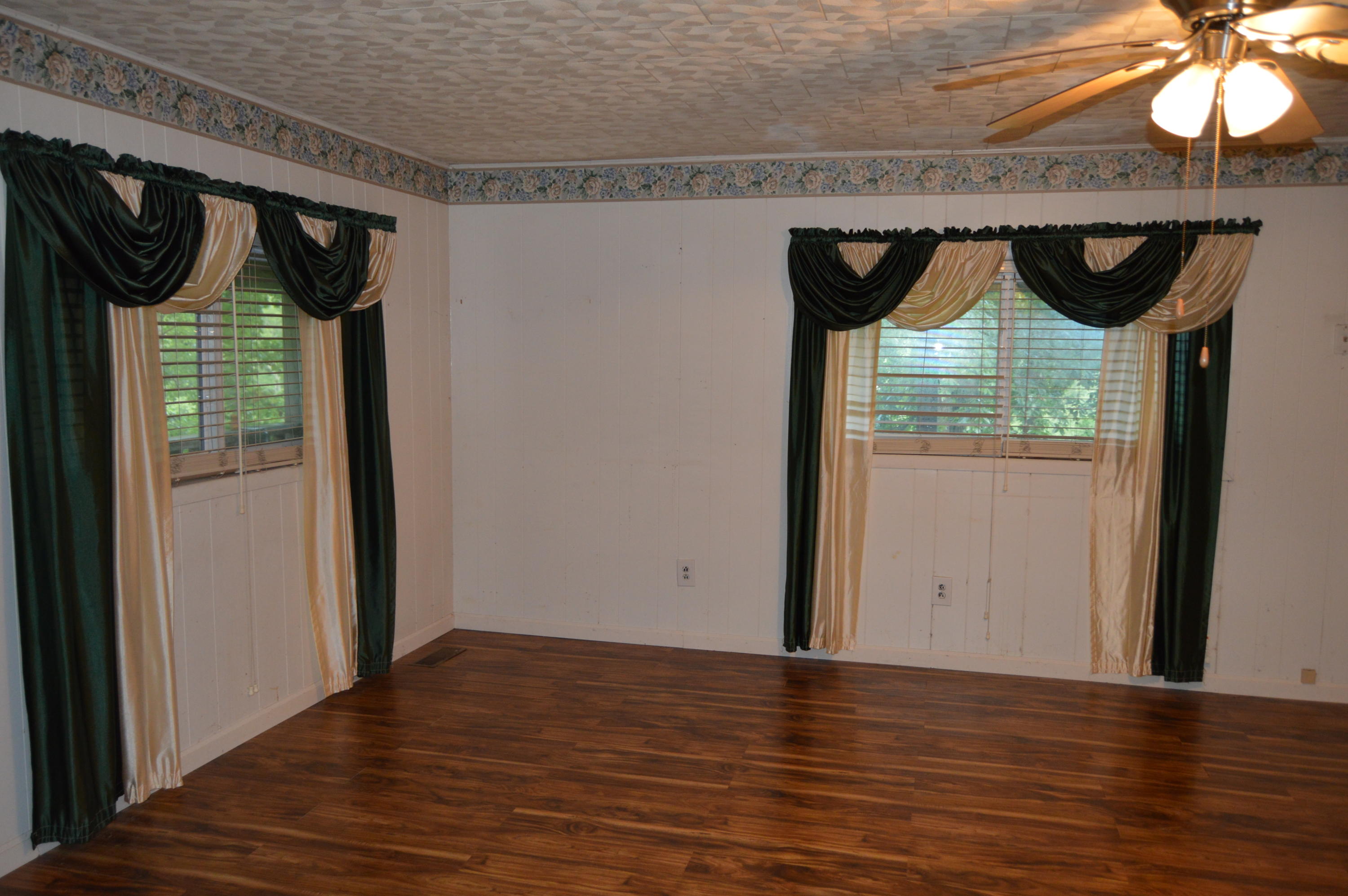 455 Kilenback Road Robbins, TN 37852 - Photo 10 of 40 DSC_0044