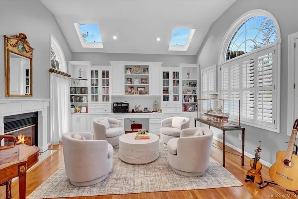 $3,298,000 | 15 Pironi Court, Woodbury, NY 11797