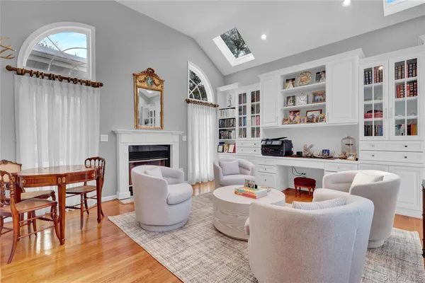 $3,298,000 | 15 Pironi Court, Woodbury, NY 11797