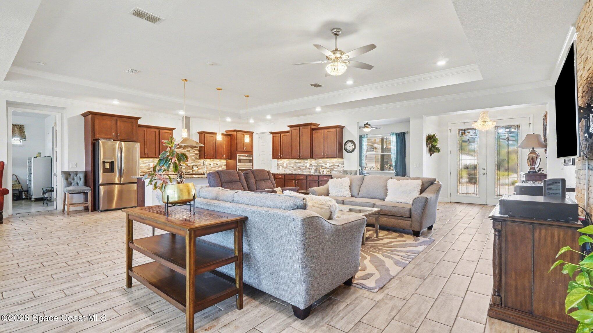 8572 Southwest 94th Circle Ocala, FL 34481 - Photo 7 of 26 007_file_4522