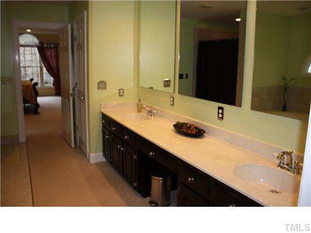 3811 Chippenham Road Durham, NC 27707 - Photo 8 of 12 Gallery Image 8