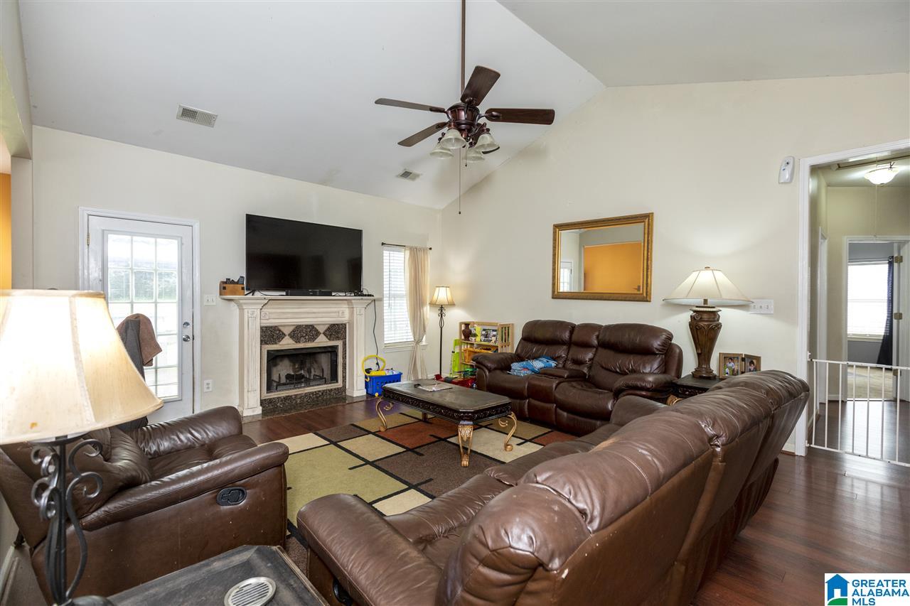 142 Savannah Lane Calera, AL 35040 - Photo 5 of 43