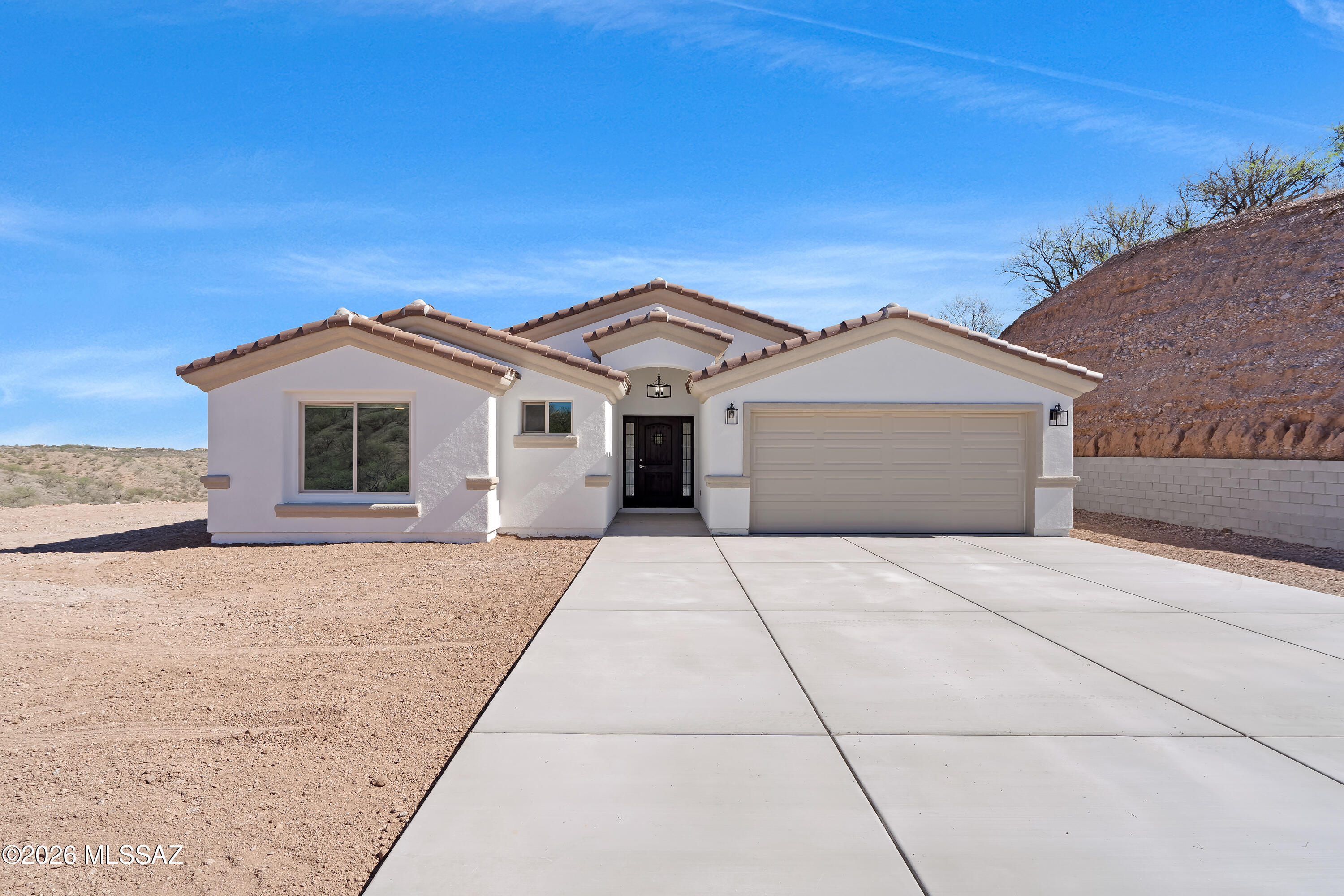 979 Calle Amarillo Rio Rico, AZ 85648 - Photo 4 of 47 1 Front Yard-3
