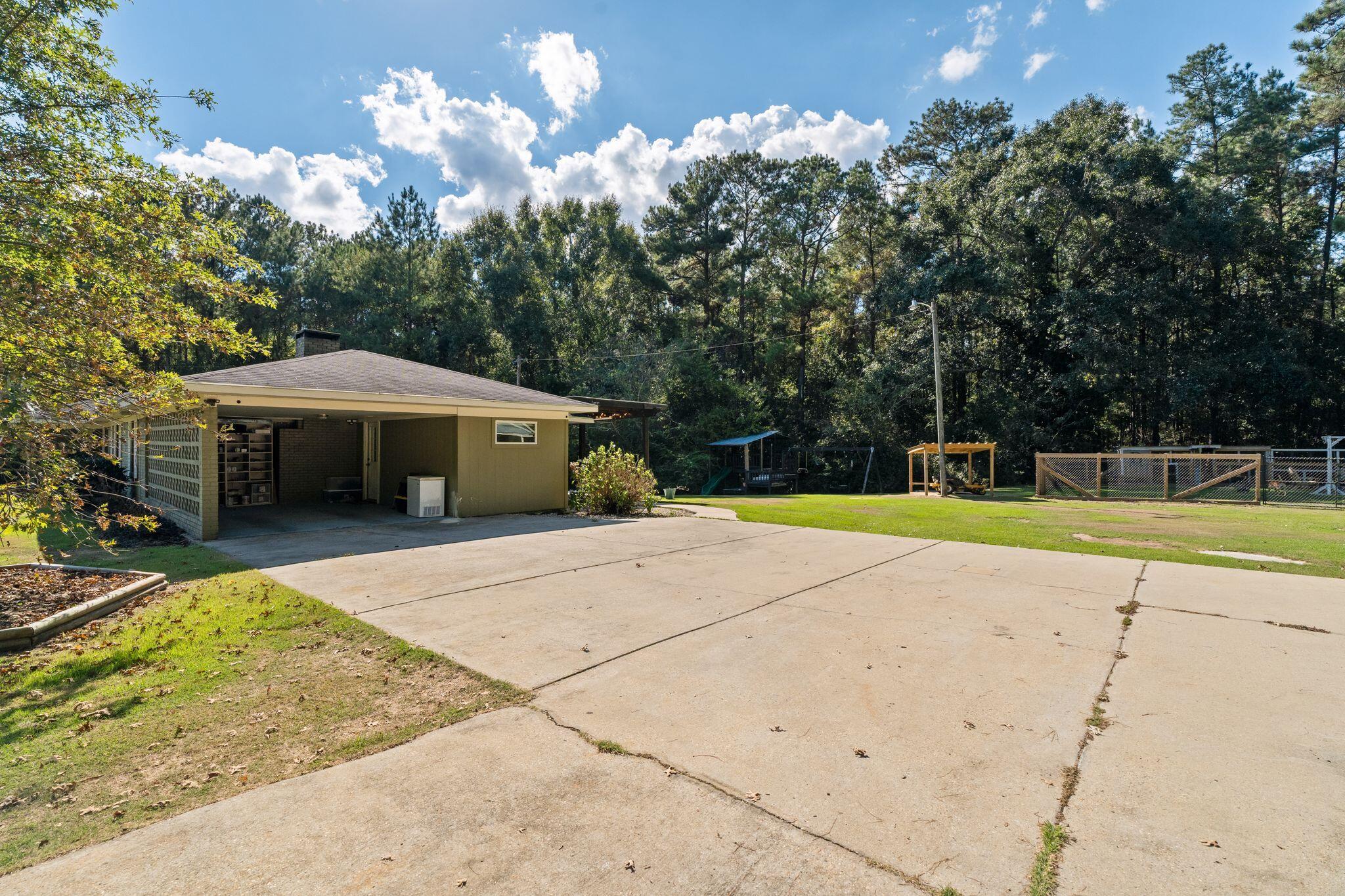 219 Davis Road Petal, MS 39465 - Photo 10 of 53 Gallery Image 10
