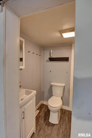 $64,900 | 517 North Pine Street, Taylorville, IL 62568