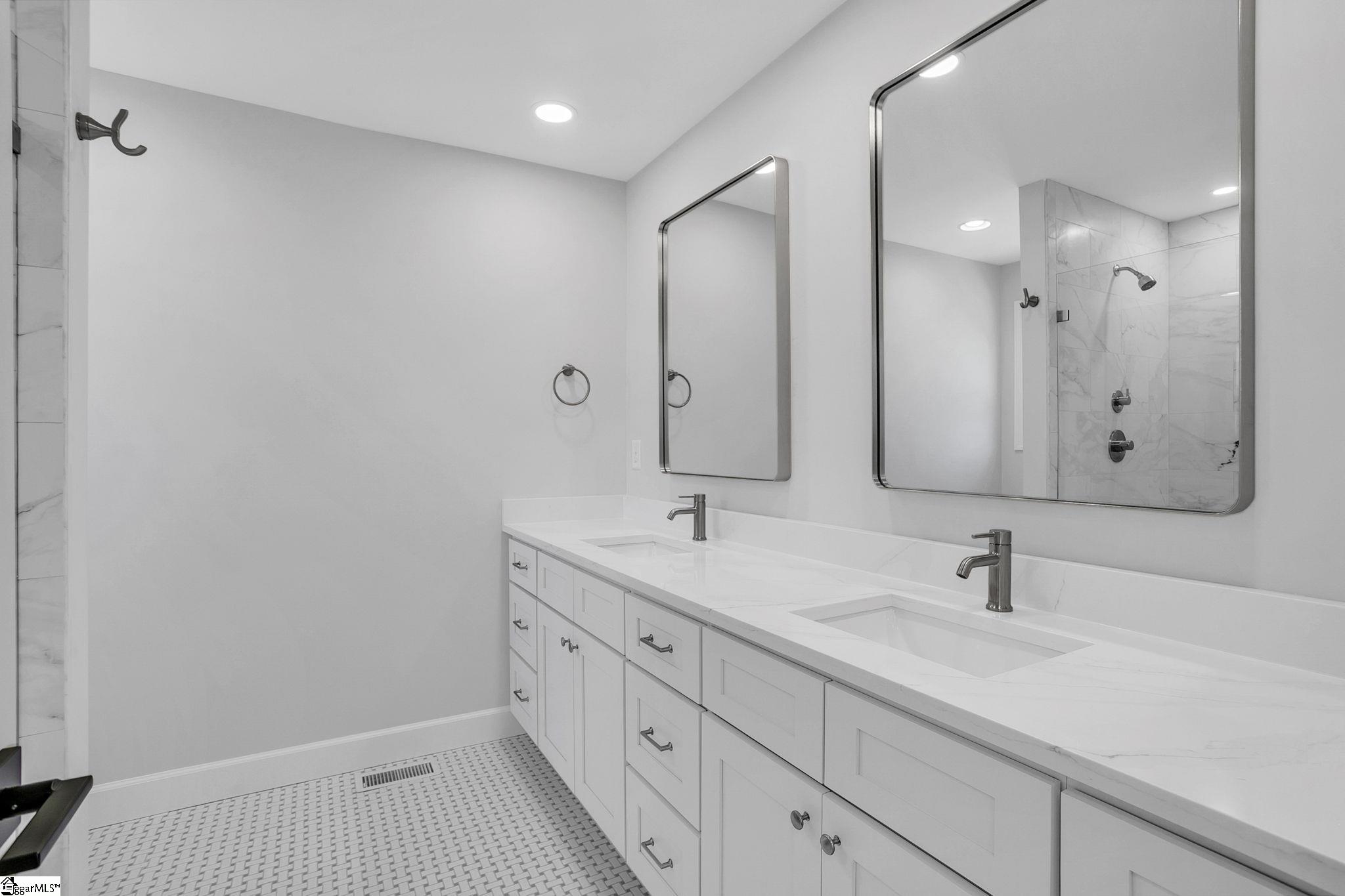 24 Farmington Road Greenville, SC 29605 - Photo 31 of 42 Gallery Image 31