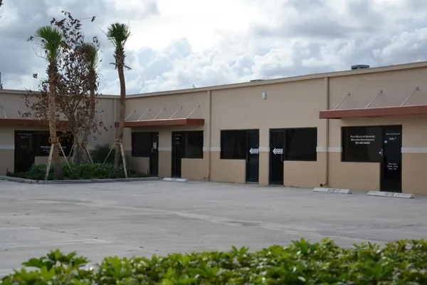 $21 | 1029 North Florida Mango Road, Unit 46, West Palm Beach, FL 33409