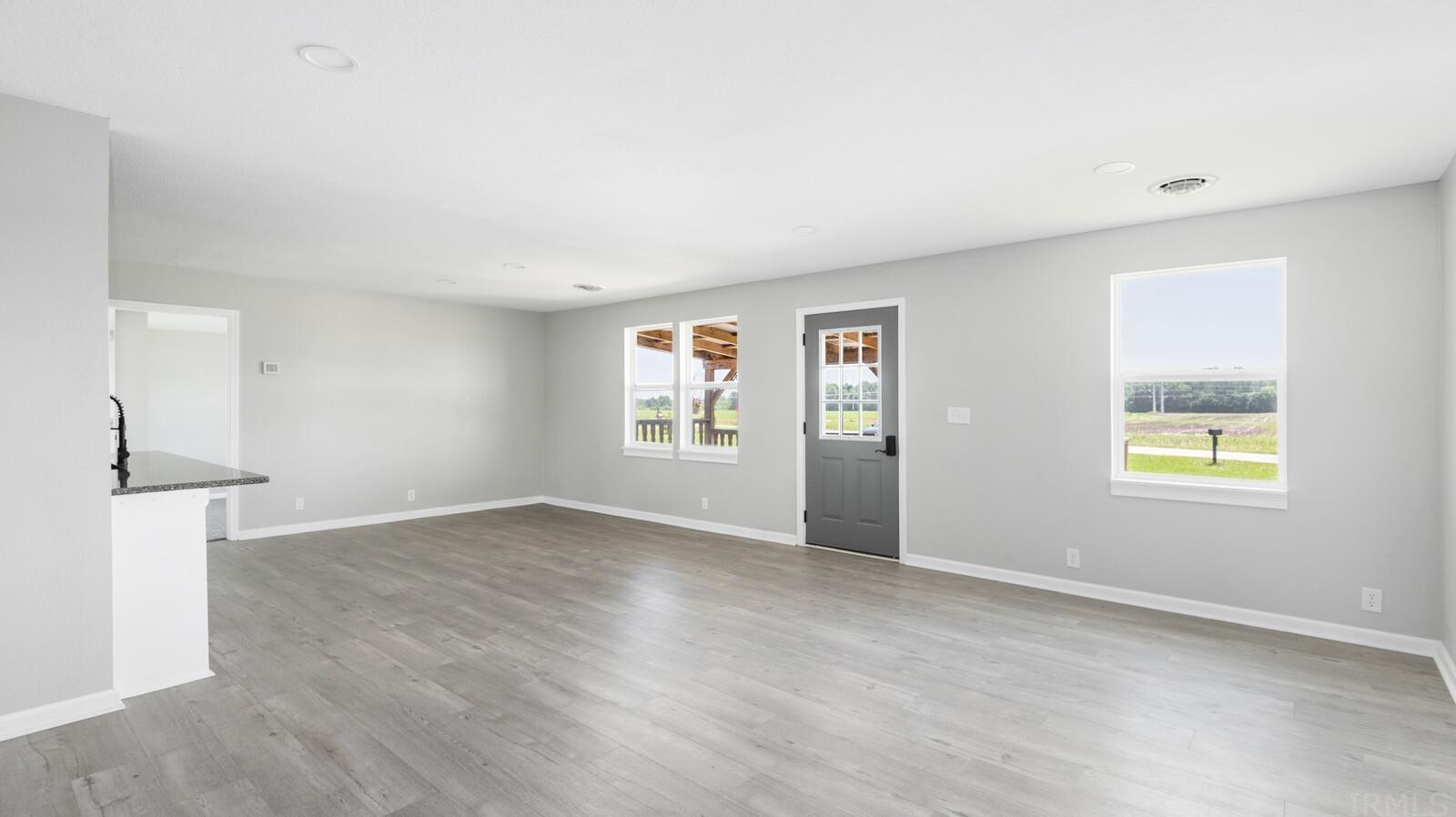 10410 East Gregory Road Albany, IN 47320 - Photo 5 of 14