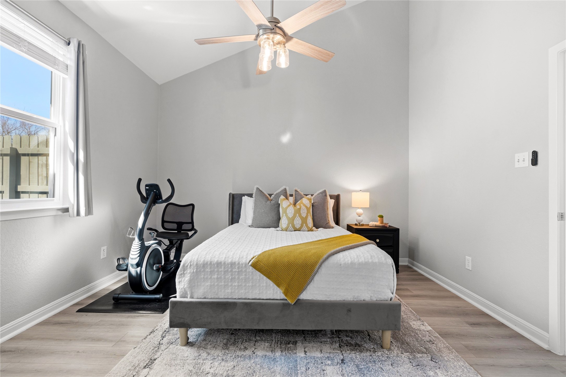 6501 Brush Country Road, Unit 137 Austin, TX 78749 - Photo 16 of 33 Primary Bed